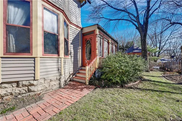 $464,950 | 401 South Harrison Street, Olathe, KS 66061