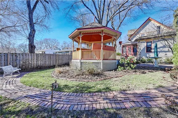 $464,950 | 401 South Harrison Street, Olathe, KS 66061