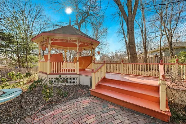 $464,950 | 401 South Harrison Street, Olathe, KS 66061