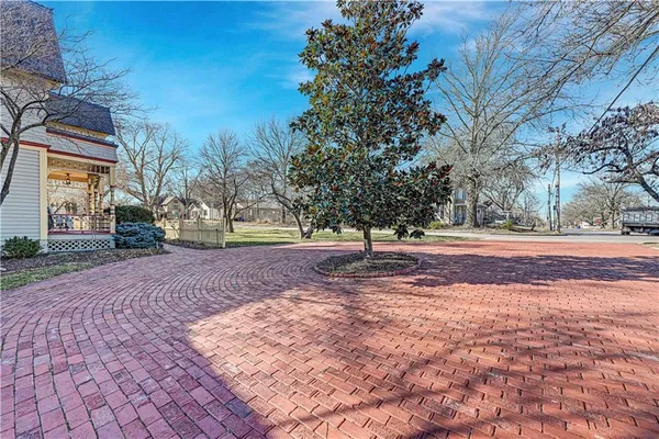 $464,950 | 401 South Harrison Street, Olathe, KS 66061