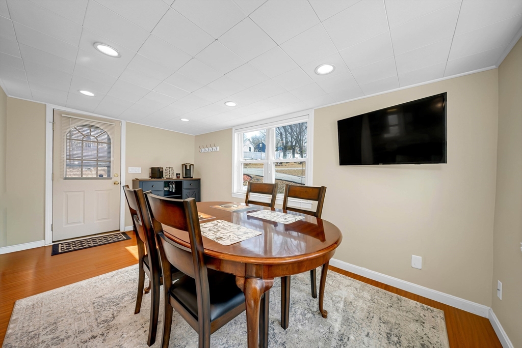 18 Fox Hill Road Billerica, MA 01821 - Photo 13 of 38