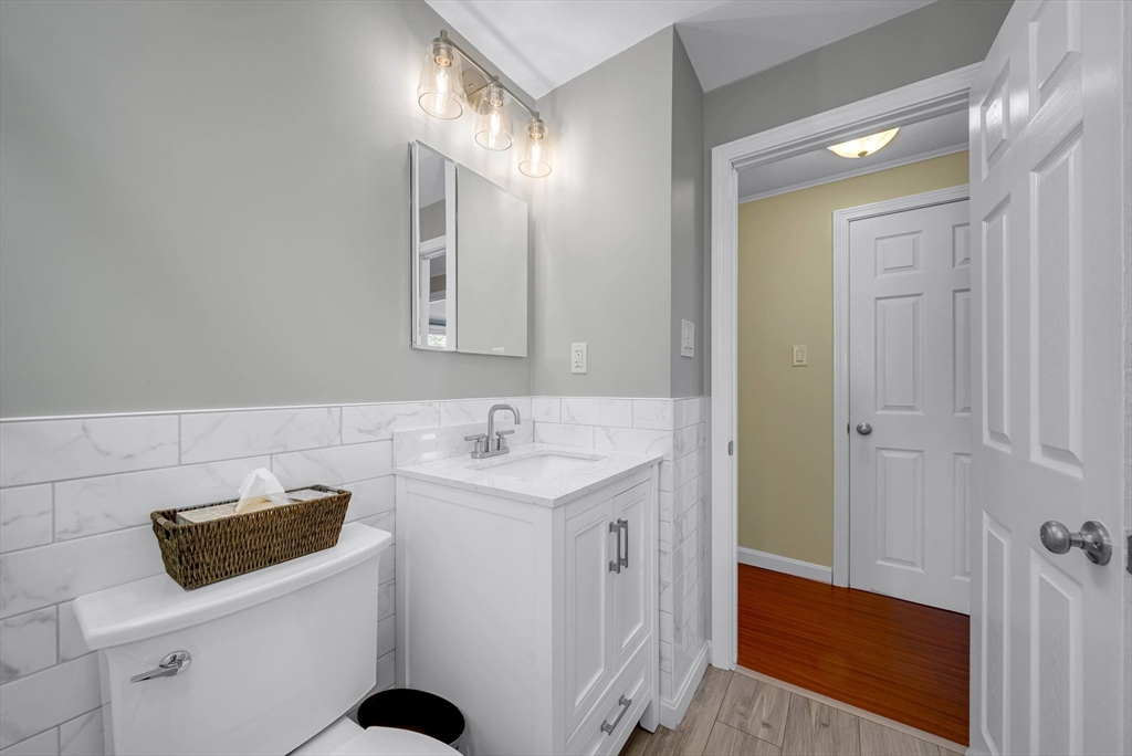 18 Fox Hill Road Billerica, MA 01821 - Photo 16 of 38