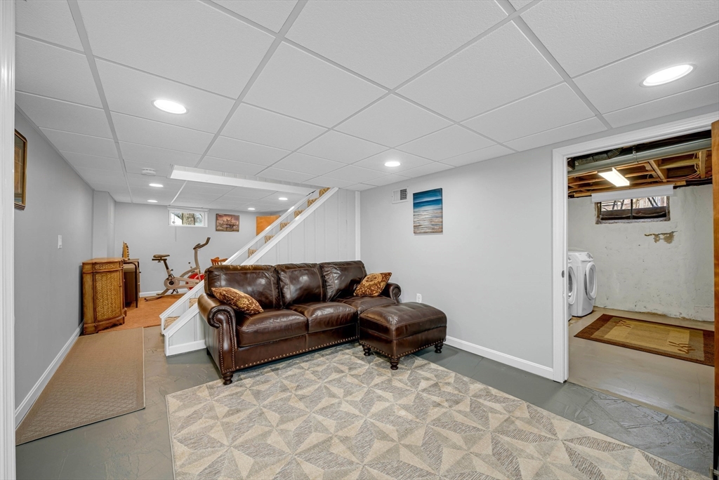 18 Fox Hill Road Billerica, MA 01821 - Photo 27 of 38