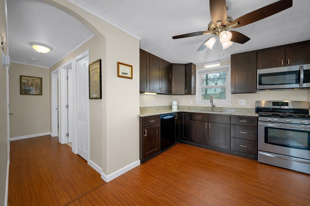 18 Fox Hill Road Billerica, MA 01821 - Photo 6 of 38