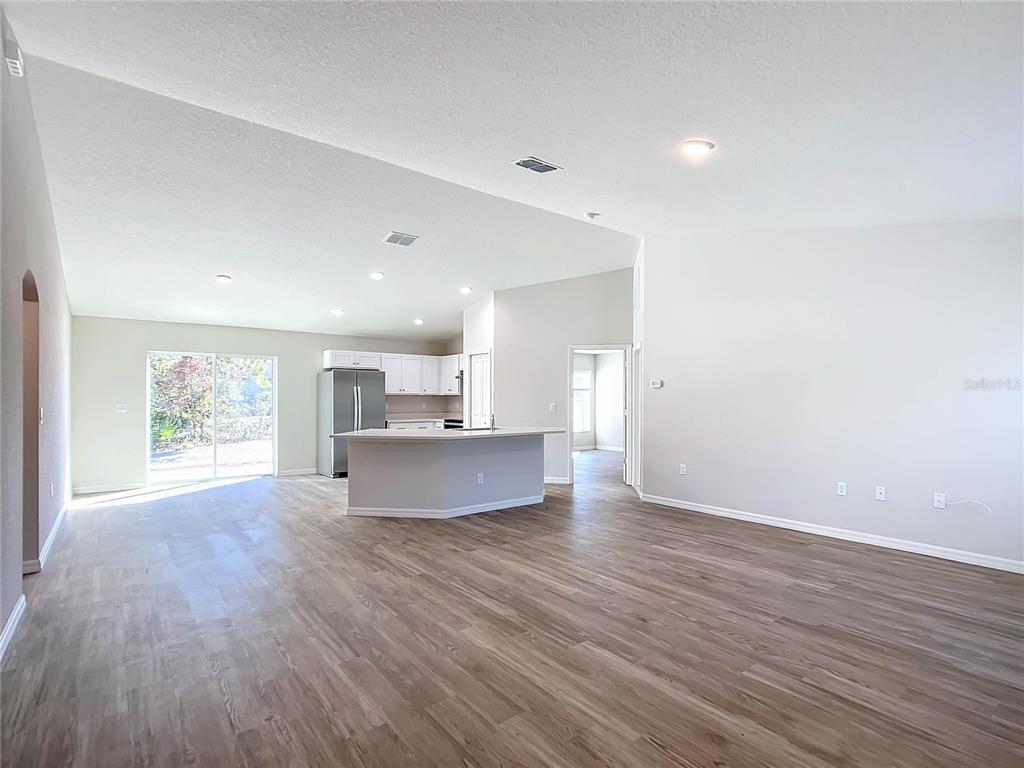 4810 Southwest 139th St Road Ocala, FL 34473 - Photo 3 of 15 Gallery Image 3