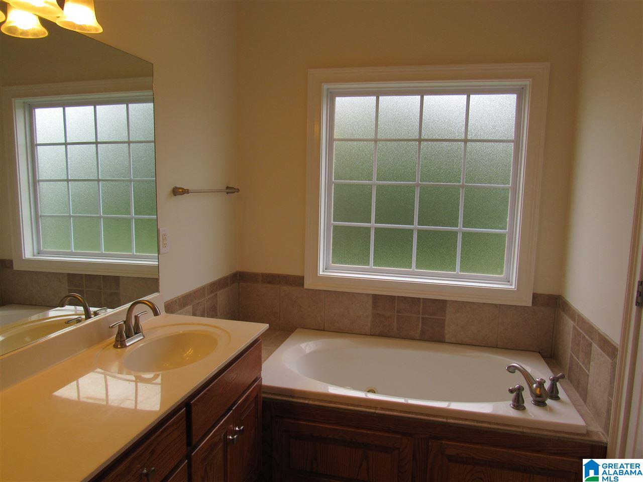 309 Waterford Way Jacksonville, AL 36265 - Photo 13 of 31