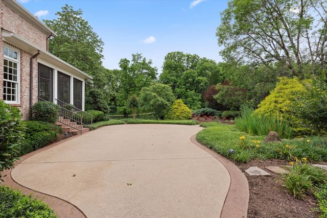 front view of house with a yard