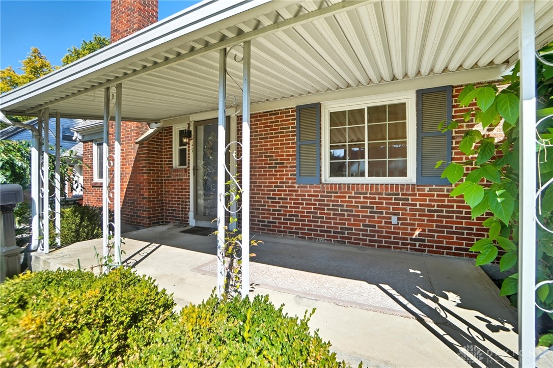 229 South Bromfield Road Kettering, OH 45429 - Photo 5 of 57