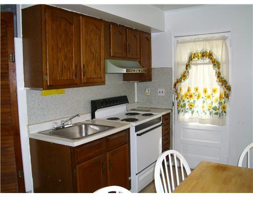 1069 Heard Springfield, OH 45506 - Photo 3 of 12