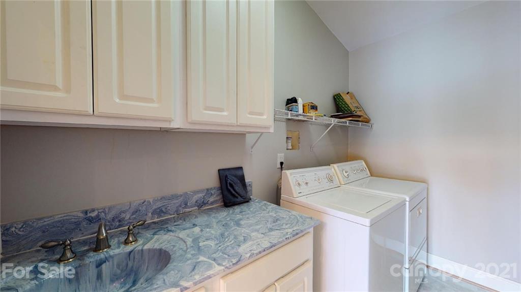 3238 Sadler Road Charlotte, NC 28278 - Photo 9 of 47 Gallery Image 9
