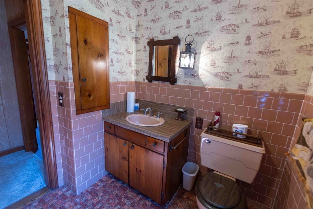 250 Main Road Westport, MA 02790 - Photo 20 of 41 Gallery Image 20
