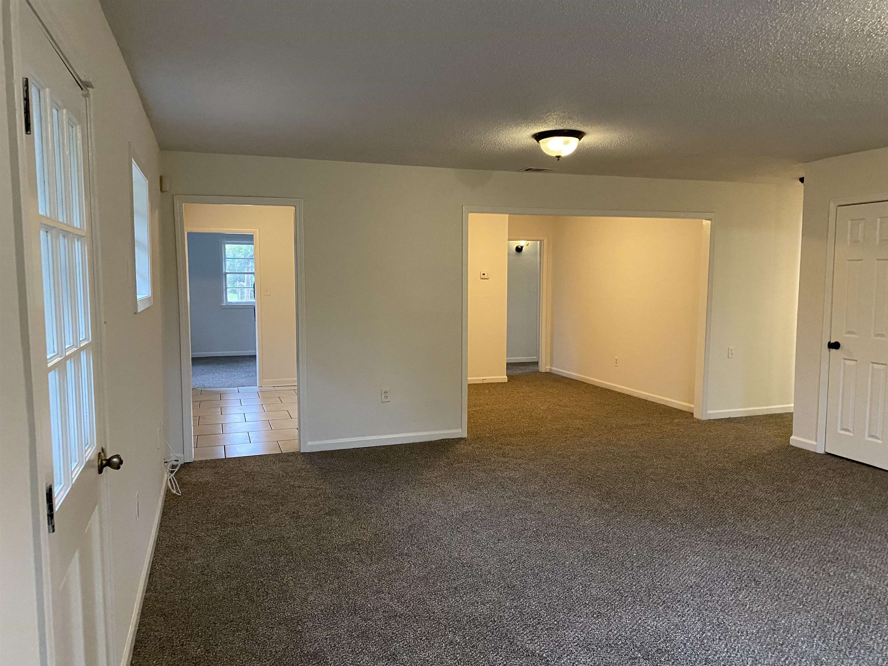 3499 Rochester Road Memphis, TN 38109 - Photo 11 of 13 Enjoy entertaining your family here