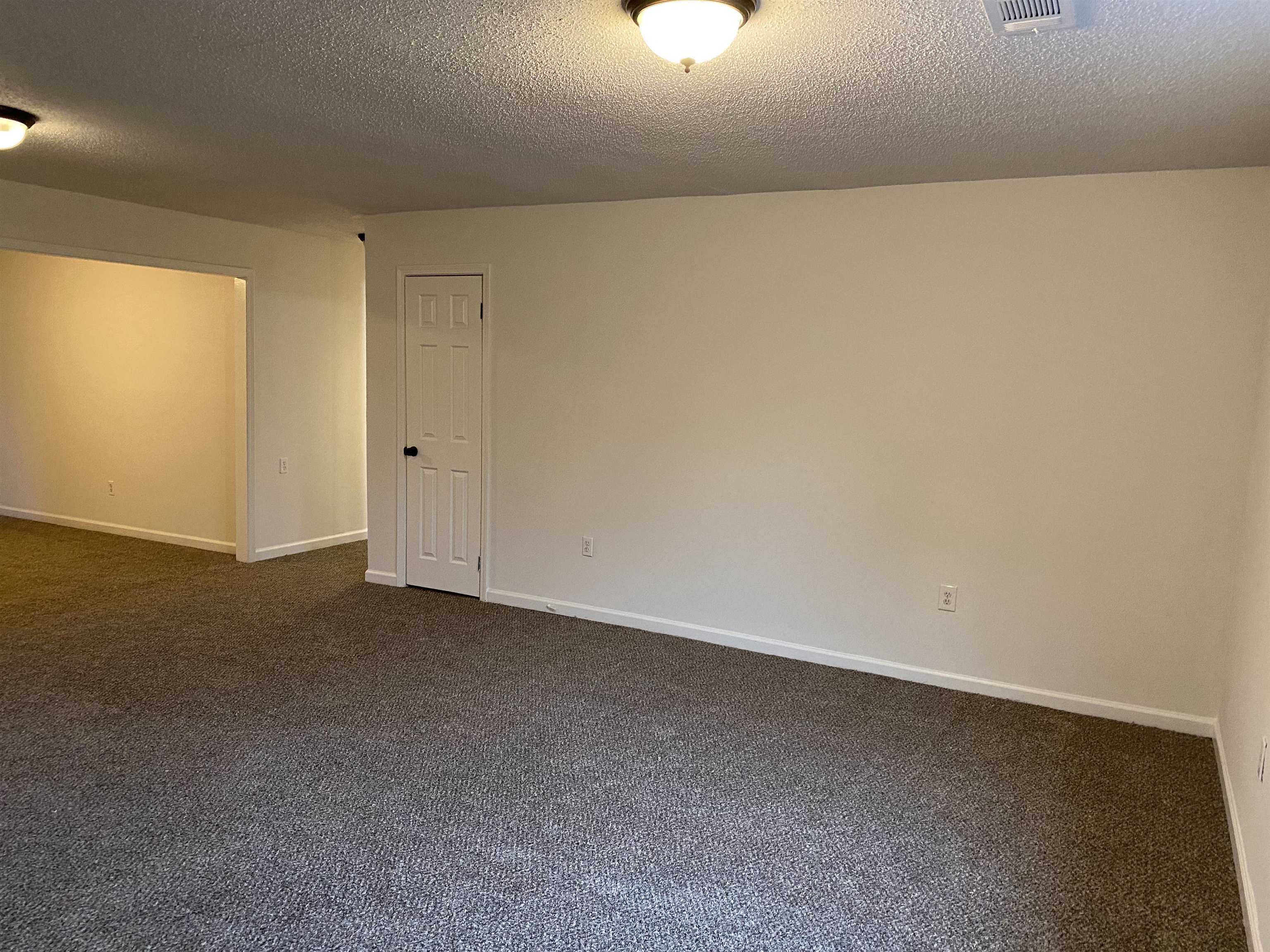 3499 Rochester Road Memphis, TN 38109 - Photo 12 of 13 New carpet and paint