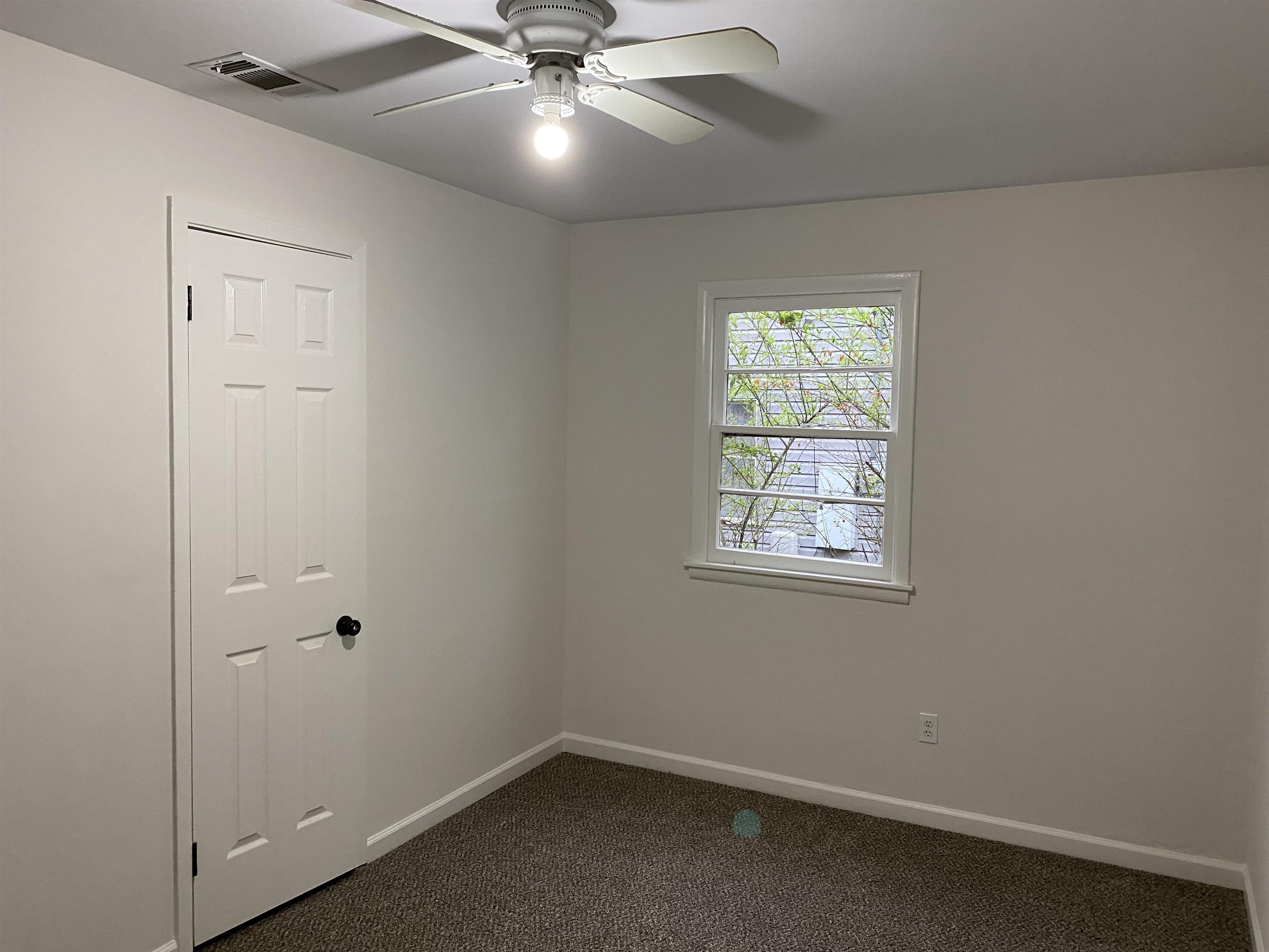 3499 Rochester Road Memphis, TN 38109 - Photo 5 of 13