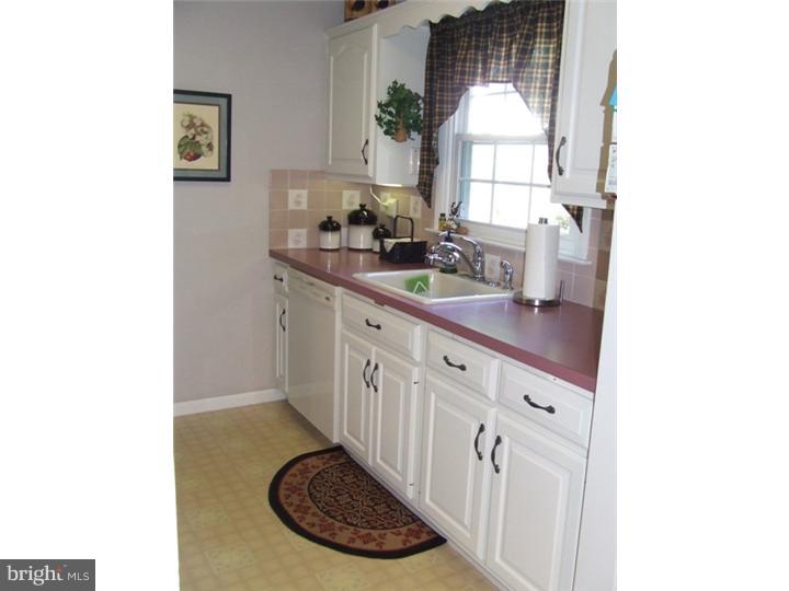 692 West Avondale Road West Grove, PA 19390 - Photo 8 of 24 Kitchen