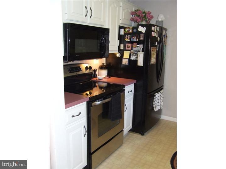 692 West Avondale Road West Grove, PA 19390 - Photo 9 of 24 Kitchen