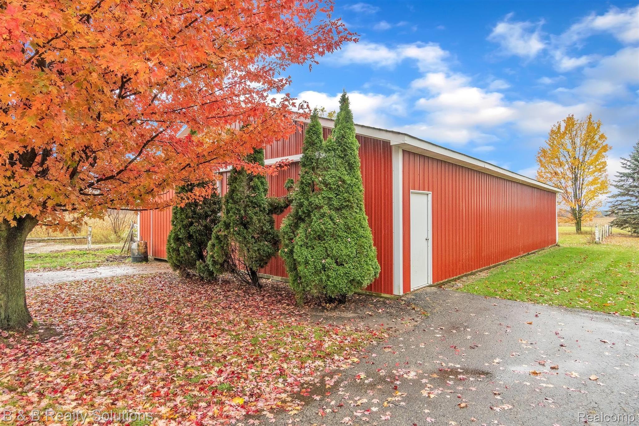 2840 Capac Road Allenton, MI 48002 - Photo 33 of 42 32-2840 Capac Rd,-windowstill-reale.jpg