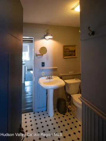 a view of an ocean and a mountain view