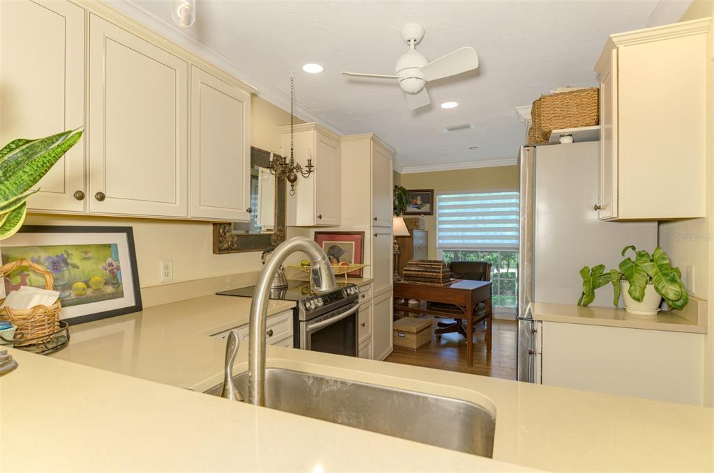 4489 Longmeadow, Unit 74 Sarasota, FL 34235 - Photo 23 of 53