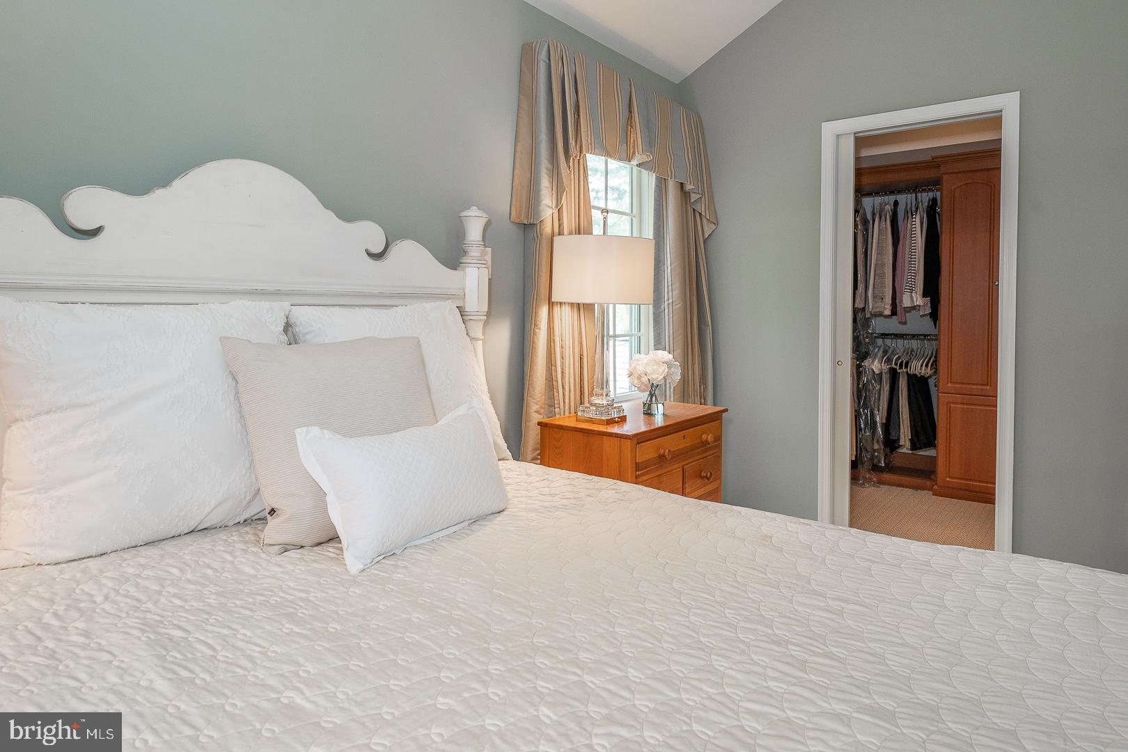 586 Mount View Road Berwyn, PA 19312 - Photo 29 of 47 Main Bedroom