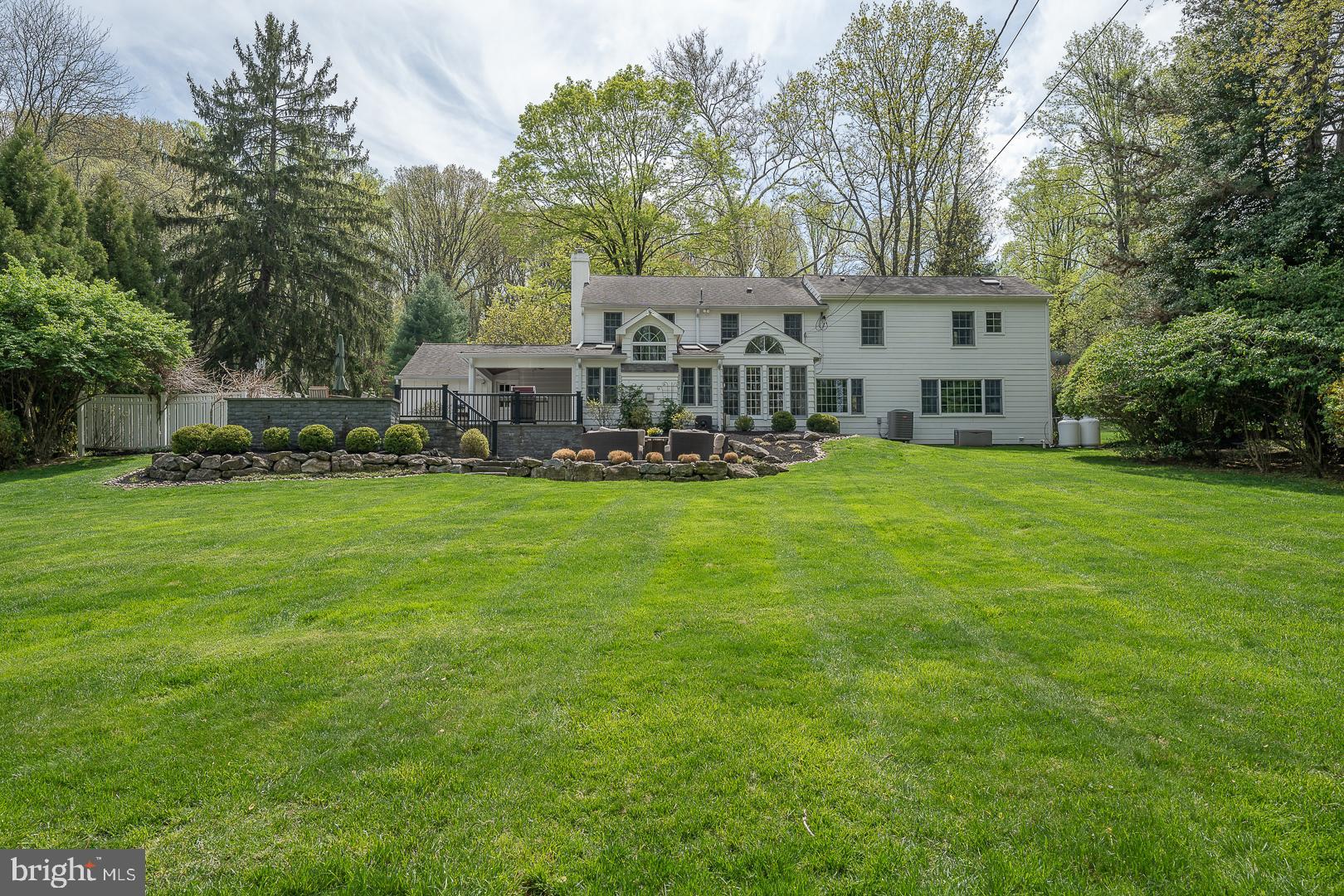 586 Mount View Road Berwyn, PA 19312 - Photo 47 of 47 View of back of home