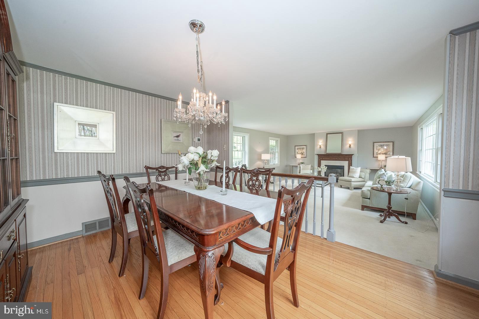 586 Mount View Road Berwyn, PA 19312 - Photo 6 of 47 Dining Room