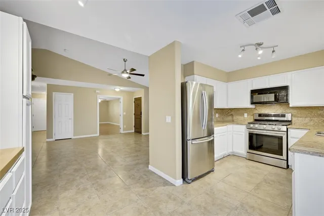 $425,000 | 1064 Eagle Owl Avenue, Henderson, NV 89015