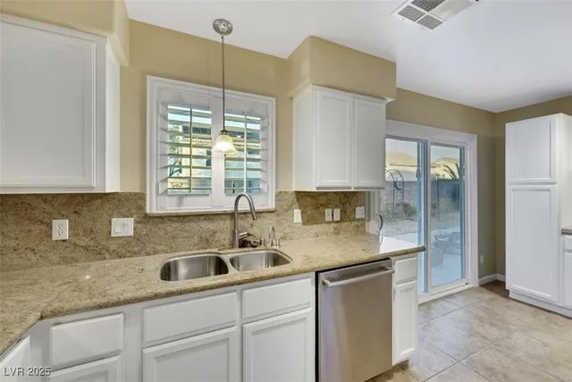 $425,000 | 1064 Eagle Owl Avenue, Henderson, NV 89015