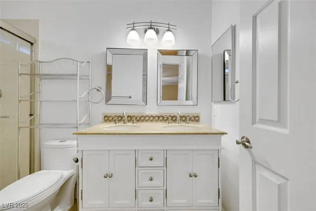 $425,000 | 1064 Eagle Owl Avenue, Henderson, NV 89015