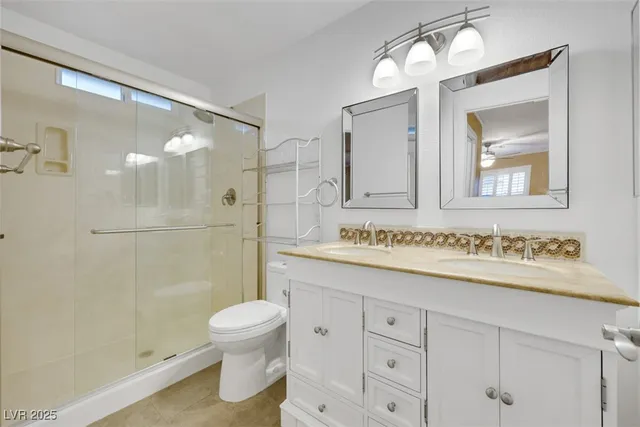 $425,000 | 1064 Eagle Owl Avenue, Henderson, NV 89015