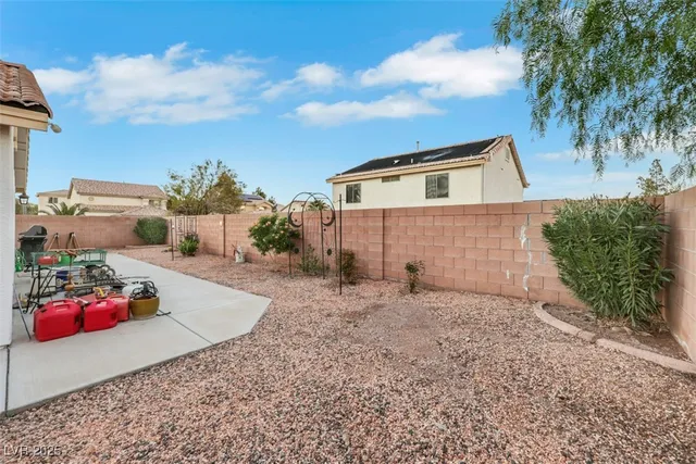 $425,000 | 1064 Eagle Owl Avenue, Henderson, NV 89015