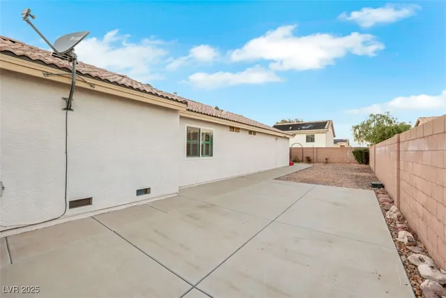 $425,000 | 1064 Eagle Owl Avenue, Henderson, NV 89015
