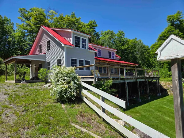 $799,900 | 2171 Duck Pond Road, Barton, VT 05822