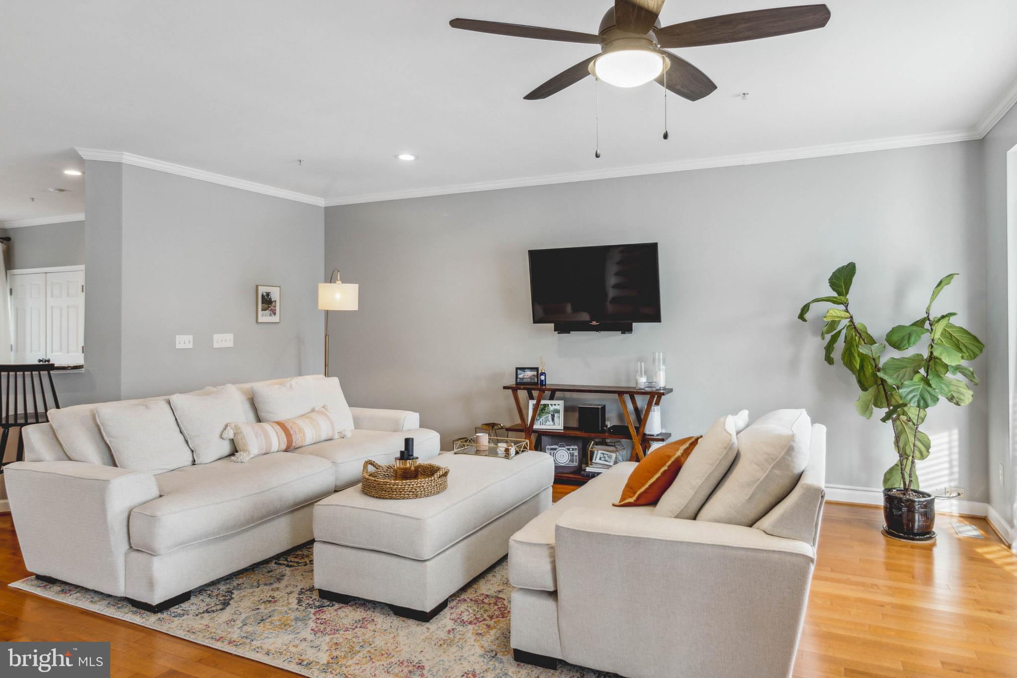 3210 Escapade Circle Riva, MD 21140 - Photo 14 of 61 Living Room