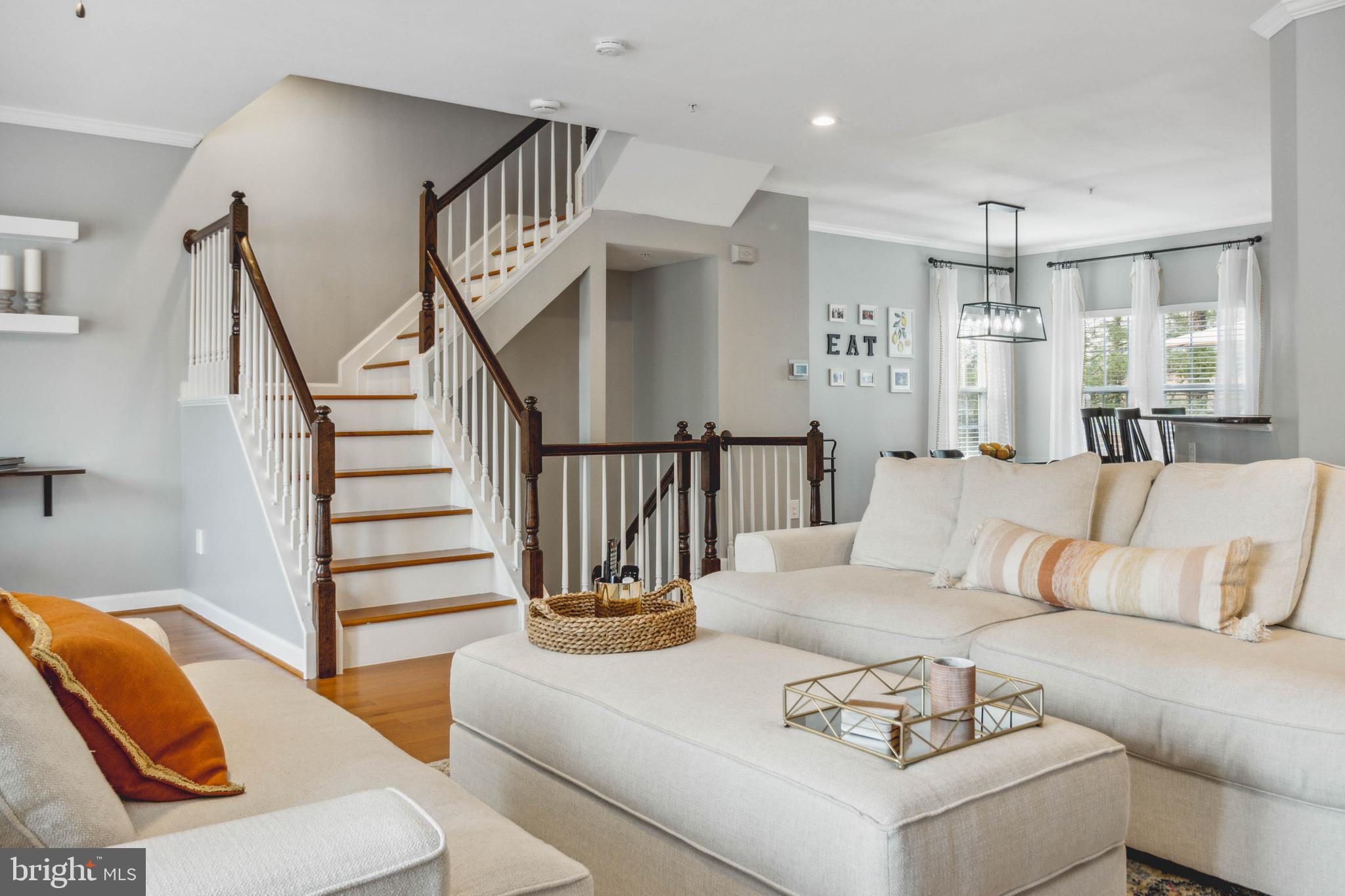 3210 Escapade Circle Riva, MD 21140 - Photo 16 of 61 Living Room