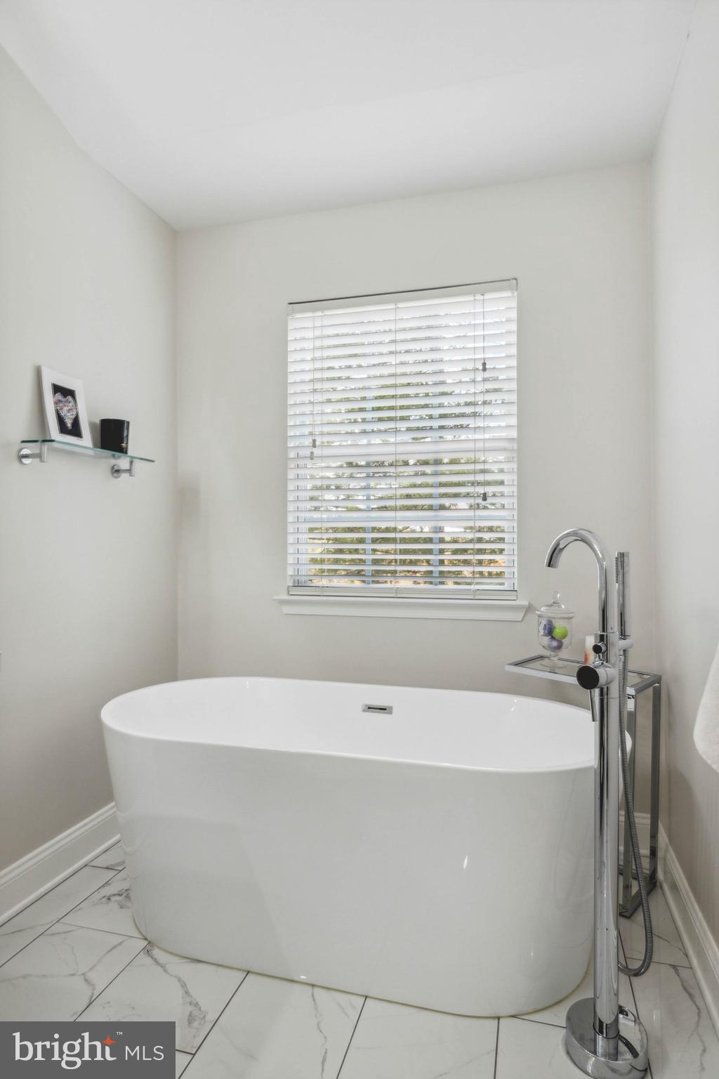 3210 Escapade Circle Riva, MD 21140 - Photo 24 of 61 Soaking Tub