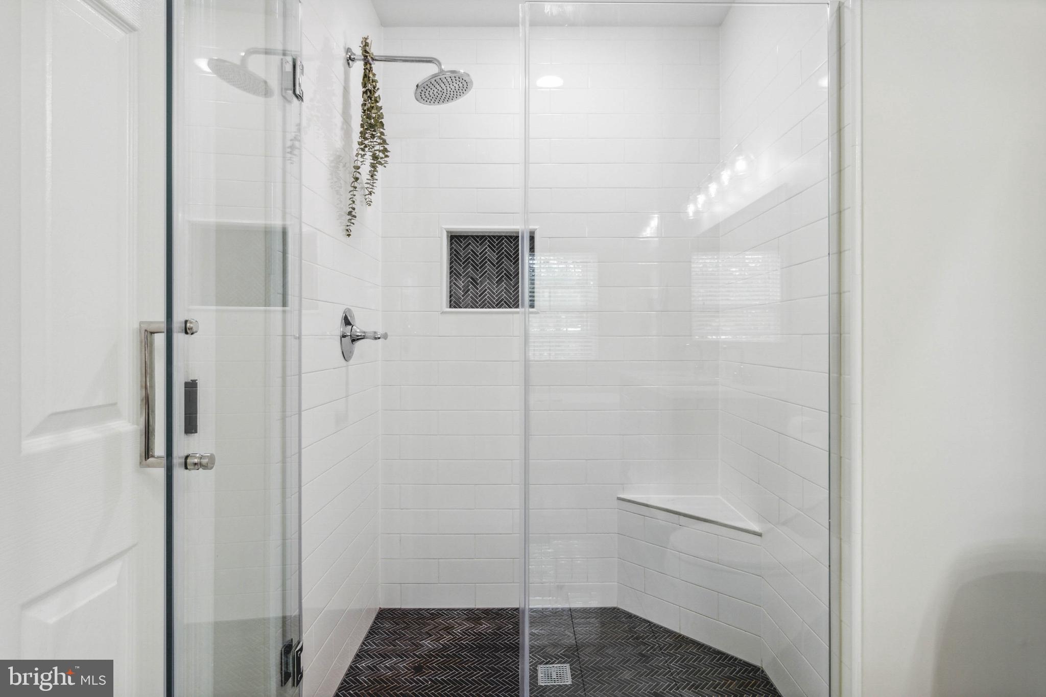 3210 Escapade Circle Riva, MD 21140 - Photo 25 of 61 Primary Bath Show