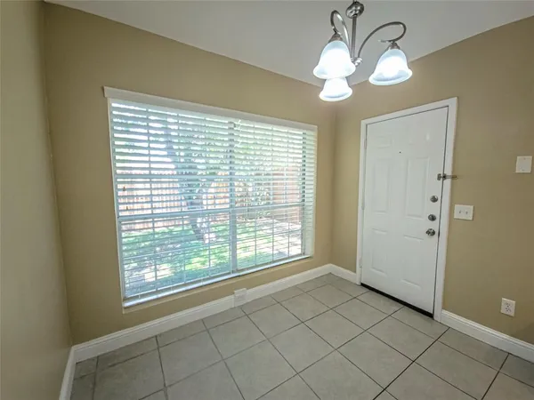 $2,500 | 1524 High Pointe Lane, Cedar Hill, TX 75104