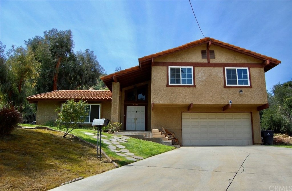 3745 Arfon Way Riverside, CA 92501 - Photo 1 of 1