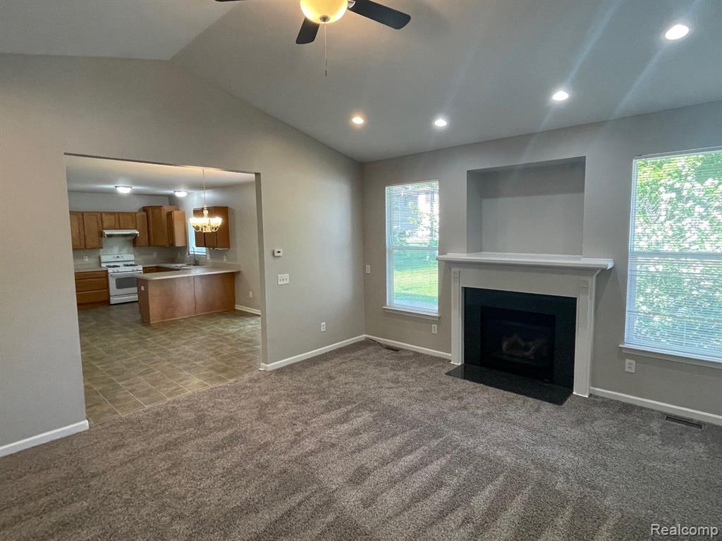 2720 Eastern Avenue Rochester Hills, MI 48307 - Photo 7 of 26