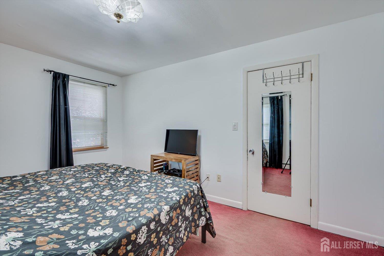 30 Walnut Street Edison, NJ 08817 - Photo 29 of 45