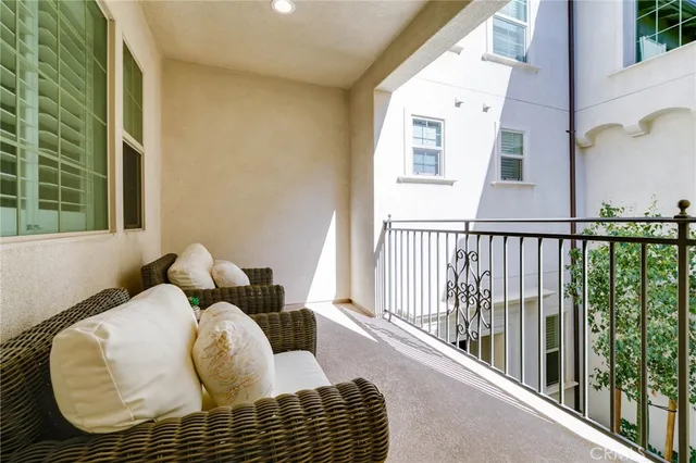 $749,999 | 837 Iris Way, Unit C, Azusa, CA 91702