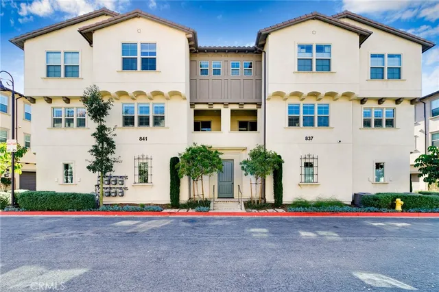 $749,999 | 837 Iris Way, Unit C, Azusa, CA 91702