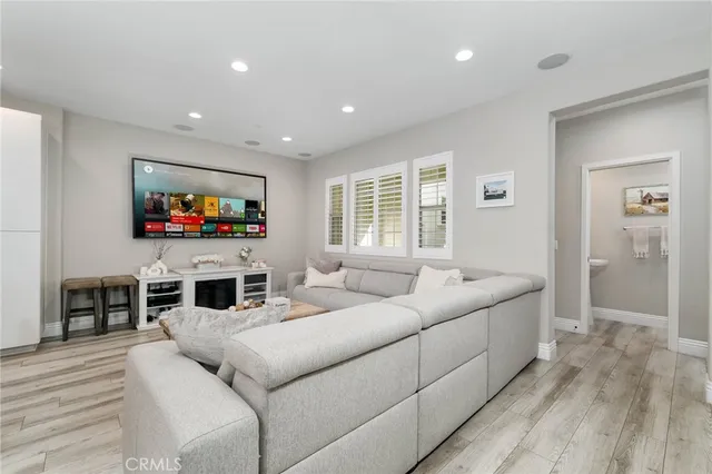 $749,999 | 837 Iris Way, Unit C, Azusa, CA 91702