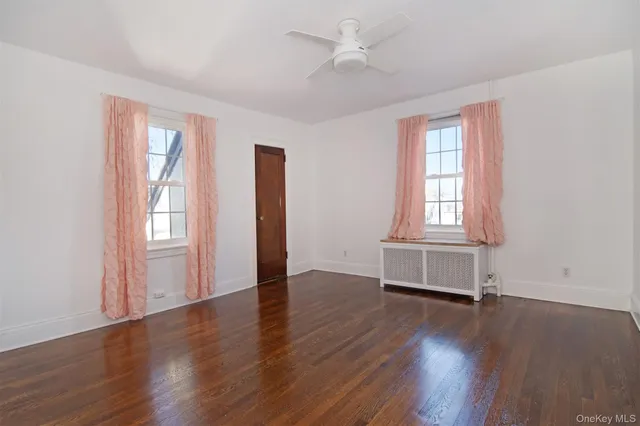 $1,270,000 | 233 Kneeland Avenue, Yonkers, NY 10705