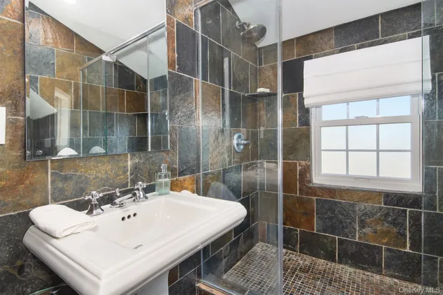 $1,270,000 | 233 Kneeland Avenue, Yonkers, NY 10705