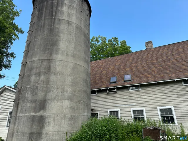 $275,000 | 7 Notch Road, Granby, CT 06035