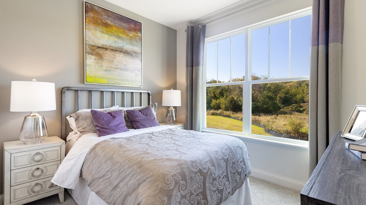 16151 Lake View Road Plainfield, IL 60586 - Photo 7 of 21 a bedroom with a bed and a window