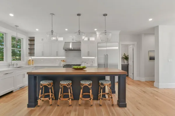 $3,950,000 | 353 Simon Narrows Road, Mashpee, MA 02649