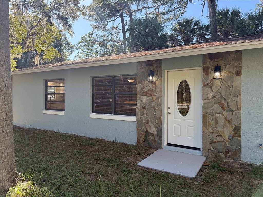 416 North Hourglass Terrace Crystal River, FL 34429 - Photo 4 of 18